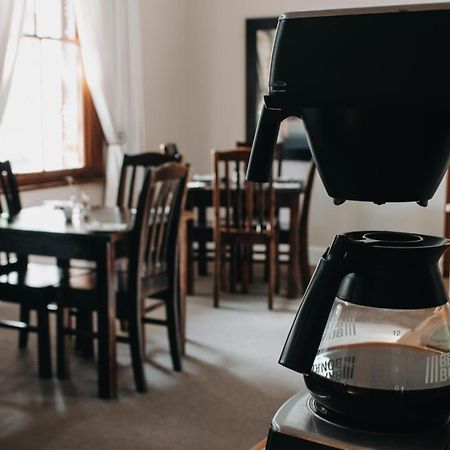 Cummings Guesthouse Веллингтон Экстерьер фото